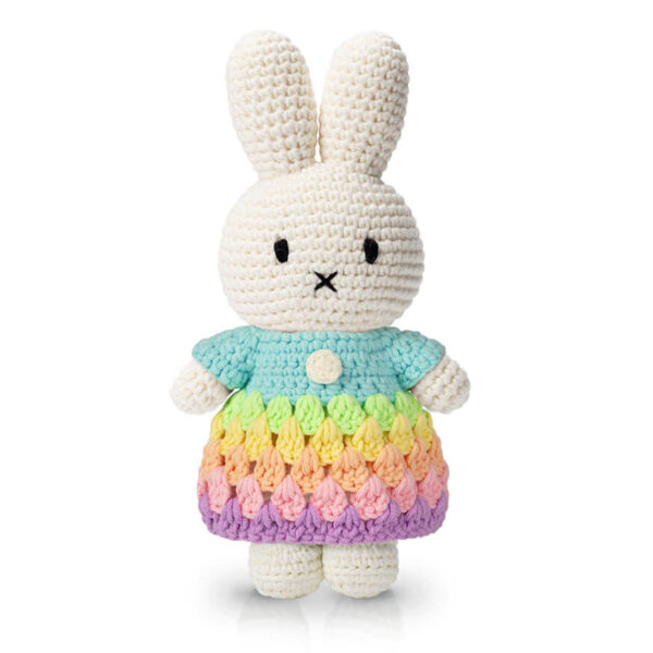 MIFFY- im pastellfarbenen Regenbogenkleid
