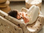 Moon Chair, Terrazzo Sand – Bild 5