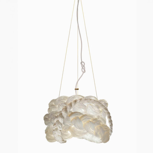 The-Bride-pendant-White-klein-mammalampa