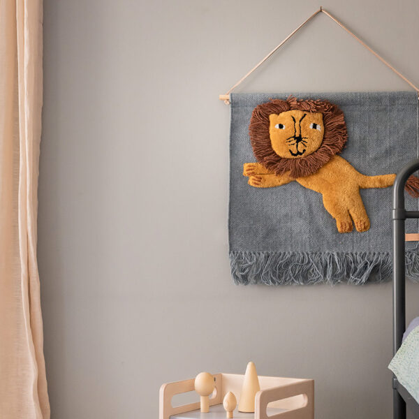 Jumping Lion Wandteppich OYOY living