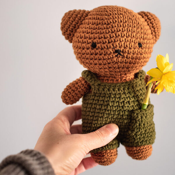 BORIS gehäkeltes Kuscheltier - Jungle Green Overall