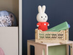 MIFFY gehäkeltes Kuscheltier - im orangenen Kleid – Bild 2