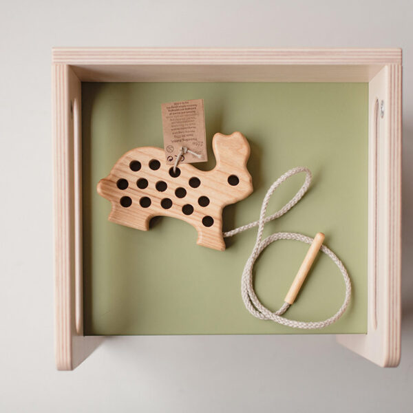 Hase Fädelspiel, Lotes Toys