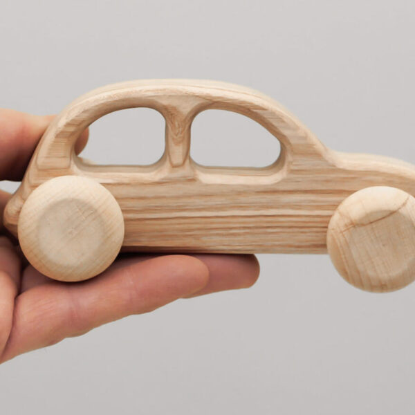 Holzauto, Lotes Toys