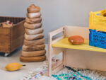 Riesenstapelturm Triangle, Lotes Toys