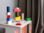 Holzbausteine 30 Stück, bunt, im Baubeutel – Bild 2