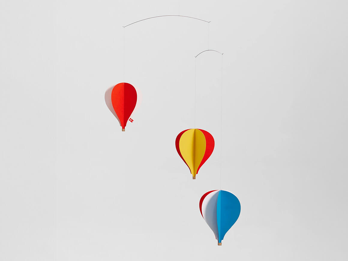 Ballons-3-Mobile-flensted-filipok.jpg Balloon 3, Mobile – Bild 1