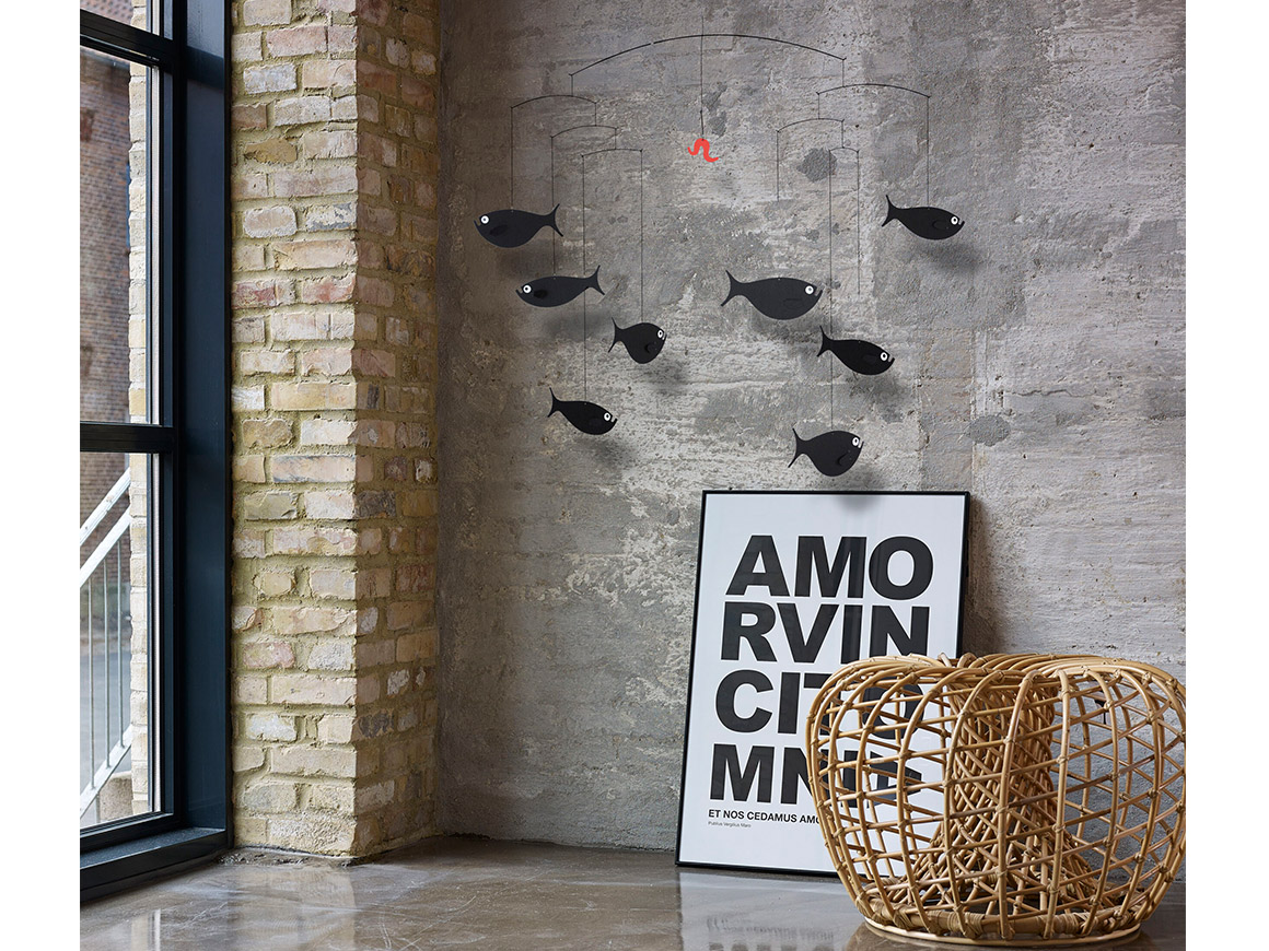 Flensted-Mobiles-Mobile-Shoal-of-Fish.jpg Fischschwarm, Mobile – Bild 1
