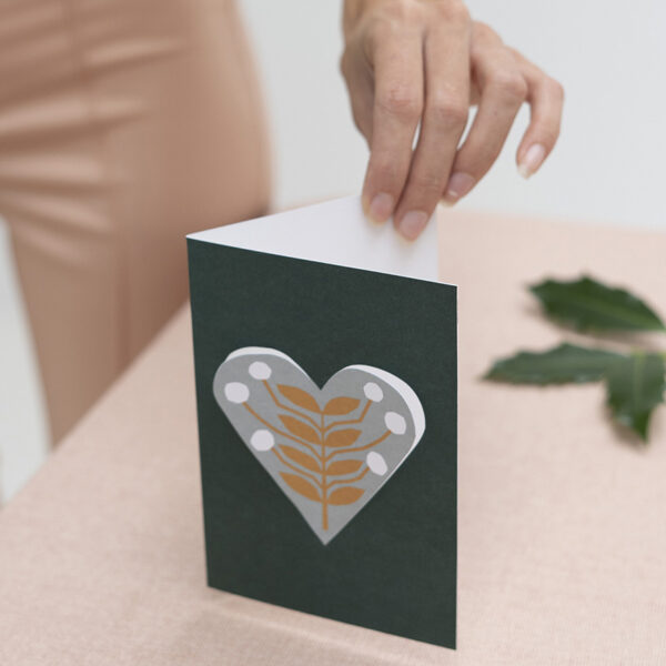 HEART card snowball – dark green