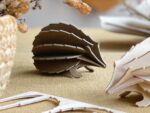 Lovi Igel 8cm, brown – Bild 3