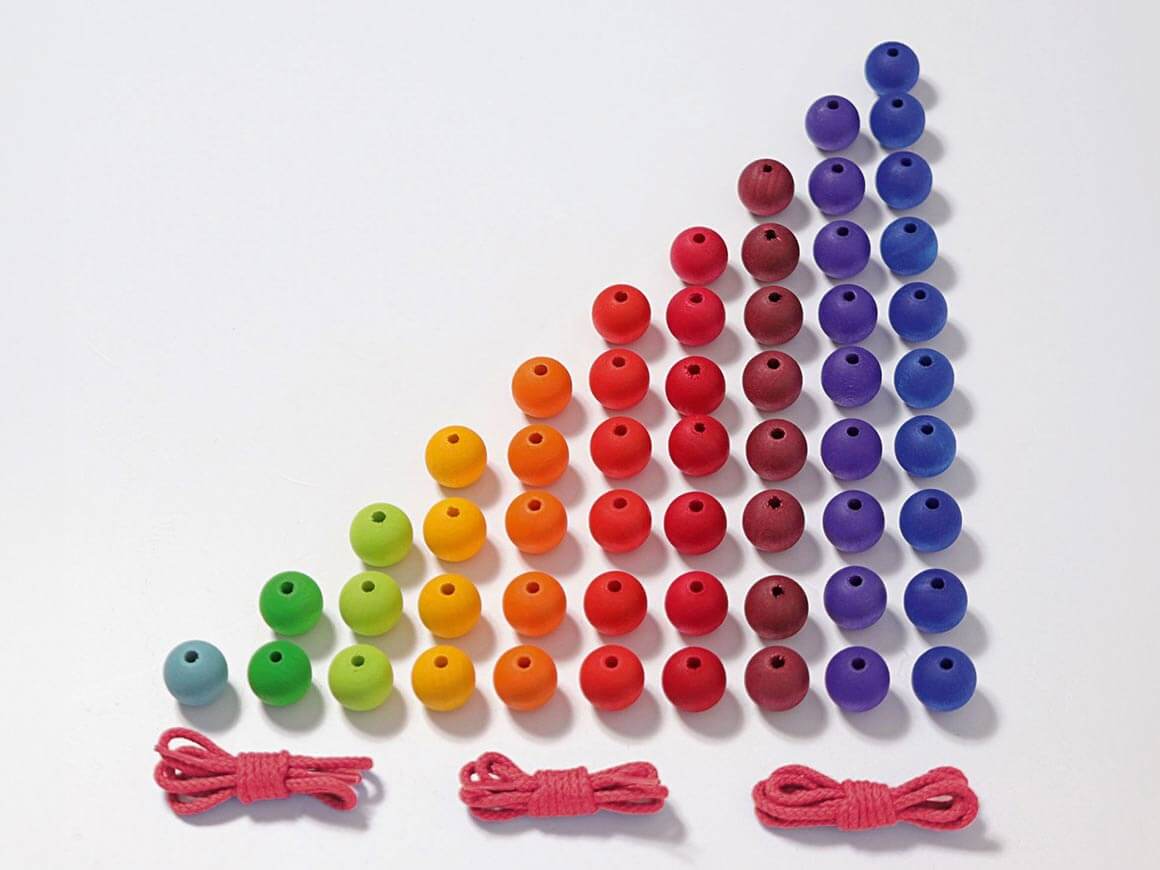 Bunte-Perlentreppe-10234-GRIMMS-filipok-kaufen.jpg Bunte Perlentreppe – Bild 1
