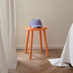 Hocker aus Birkenholz, ERNST