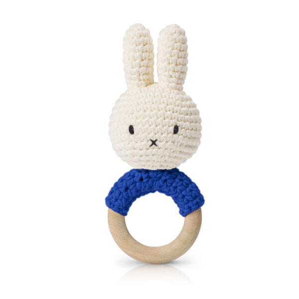 MIFFY Gehäkelter Greifling / Rassel blau