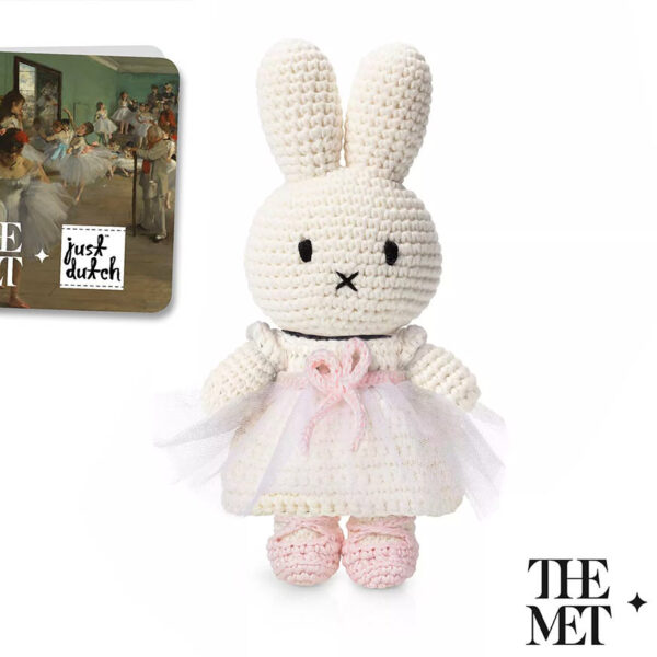 MIFFY im weißen Ballerina Degas-Kleid