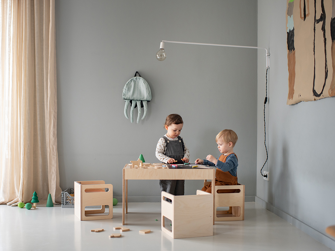 filipok-TAFI-Kindertisch-Zusammen-Spielen.jpg Spieltisch TAFI – Bild 1