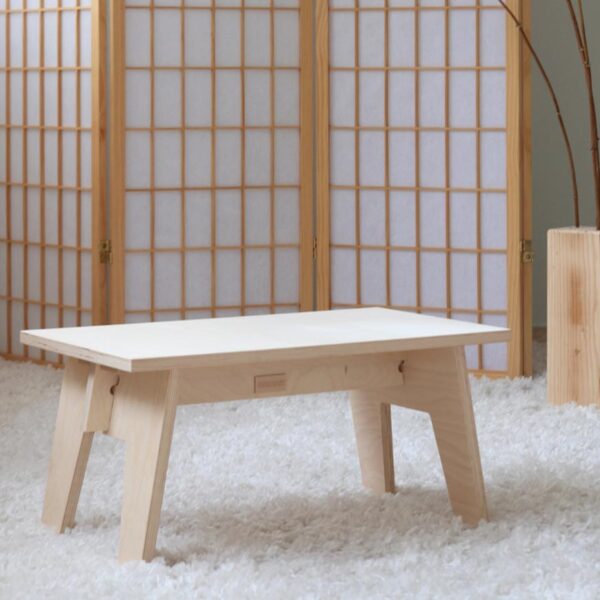 AKI Hocker