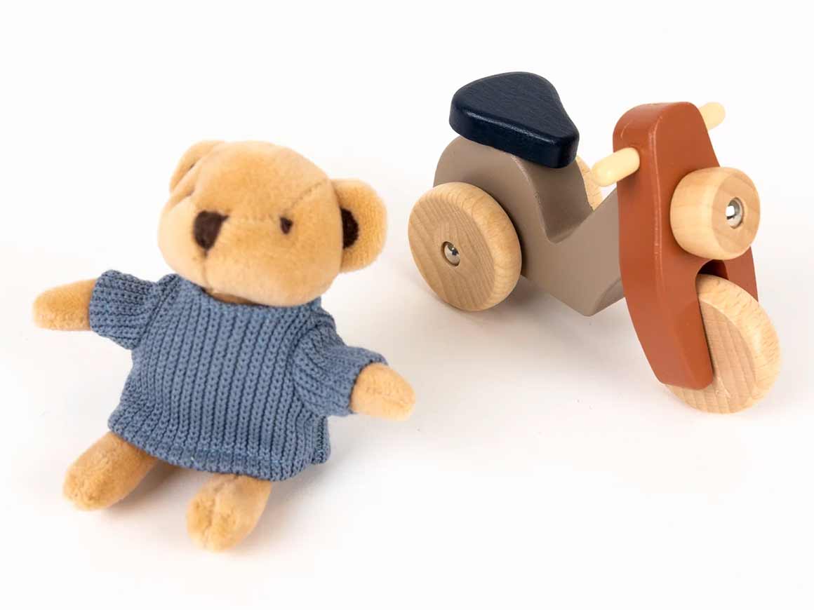 alexis-baer-vespa-egmont-toys-kaufen.jpg Alexis der Bär auf der Vespa – Bild 3