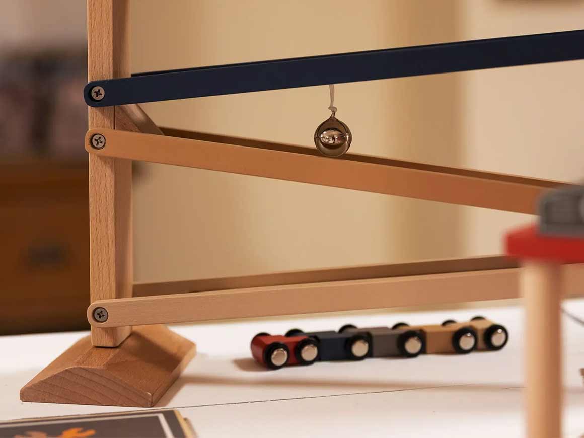 autorutsche-holz-egmont-toys.jpg Autorutsche mit Glocke – Holzspielzeug – Bild 5