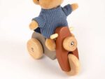 Alexis der Bär auf der Vespa – Bild 7