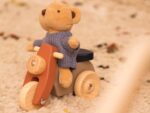 Alexis der Bär auf der Vespa – Bild 2