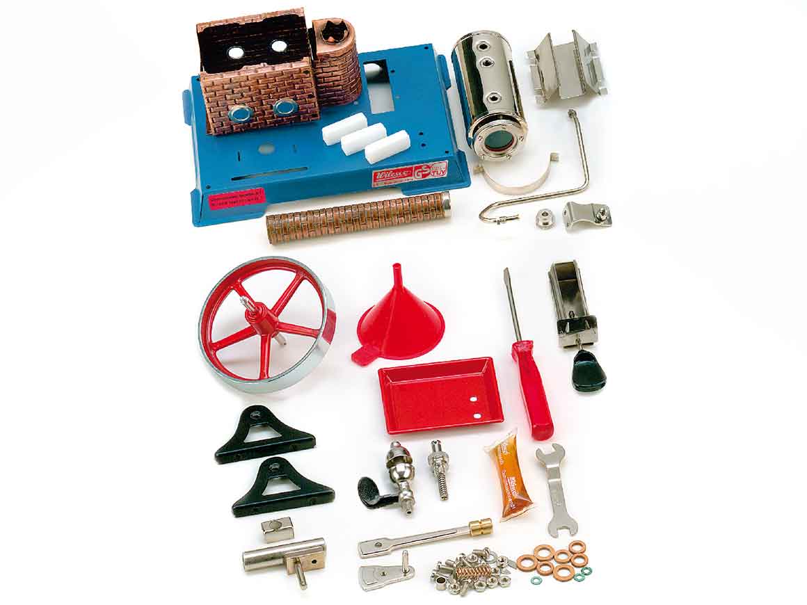 Wilesco D5 Bausatz zum Aufbau einer Modelldampfmaschine mit Messingkessel und Dampfpfeife.